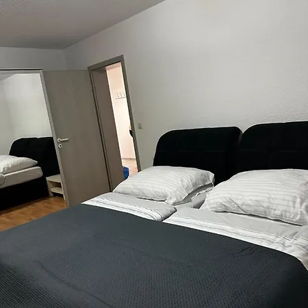 In Erzingen Апартаменты Klettgau